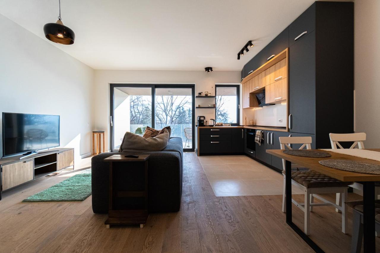 Mirador Bohemian Apt With Views Over Old Town And Tampa Mountain, Near Poiana * Brașov